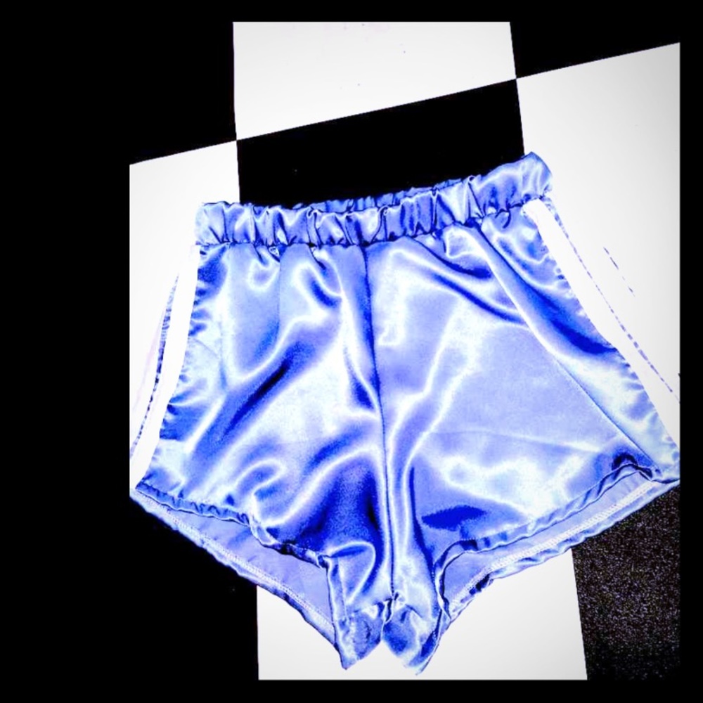 NEW WITH TAGS O Mighty blue silk kitten shorts L